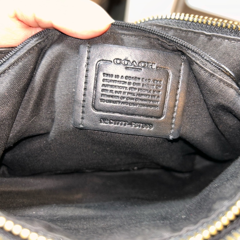 Coach black crossbody bag in black nylon - Picture 3 of 4